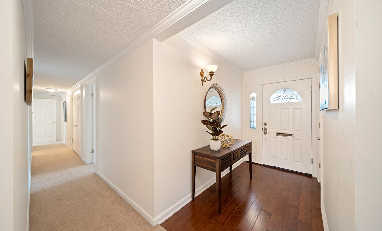 2431 Hartford Ave, Fullerton CA: 