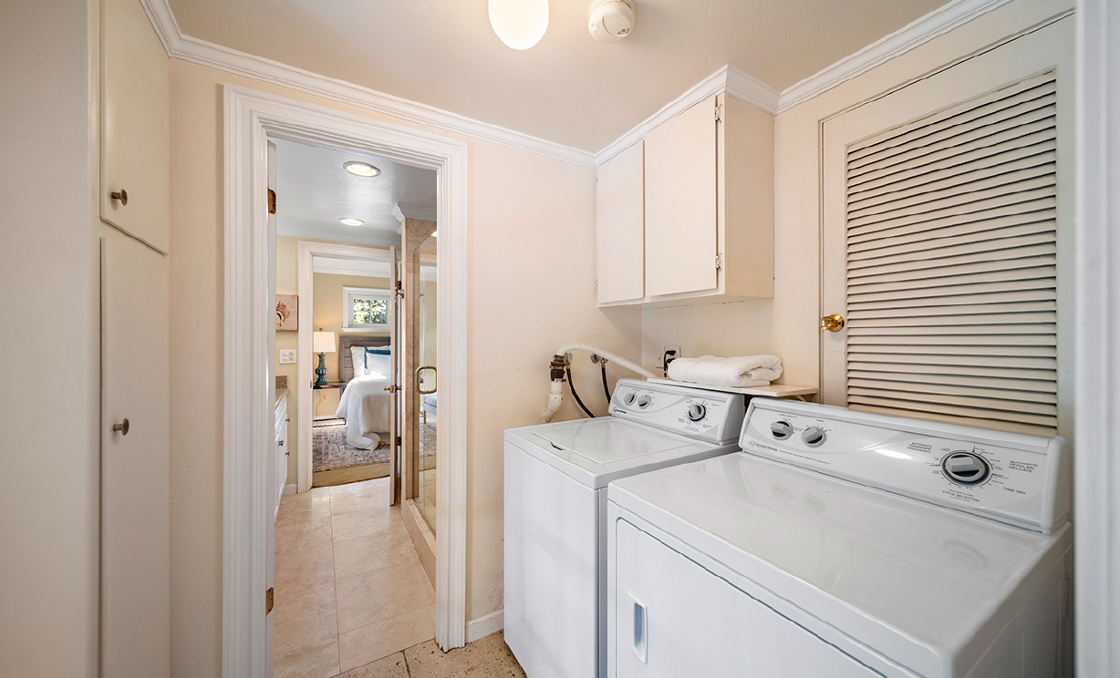 2431 Hartford Ave, Fullerton CA: 