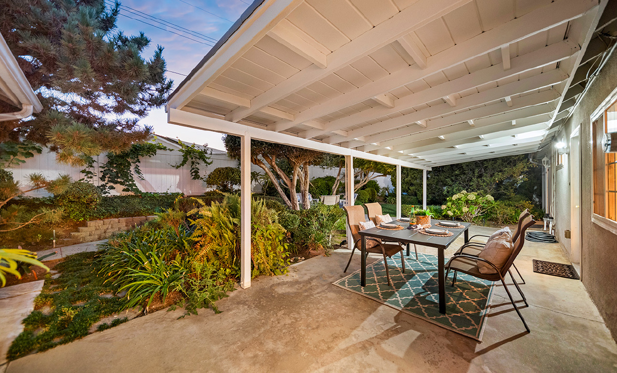 2431 Hartford Ave, Fullerton CA: 