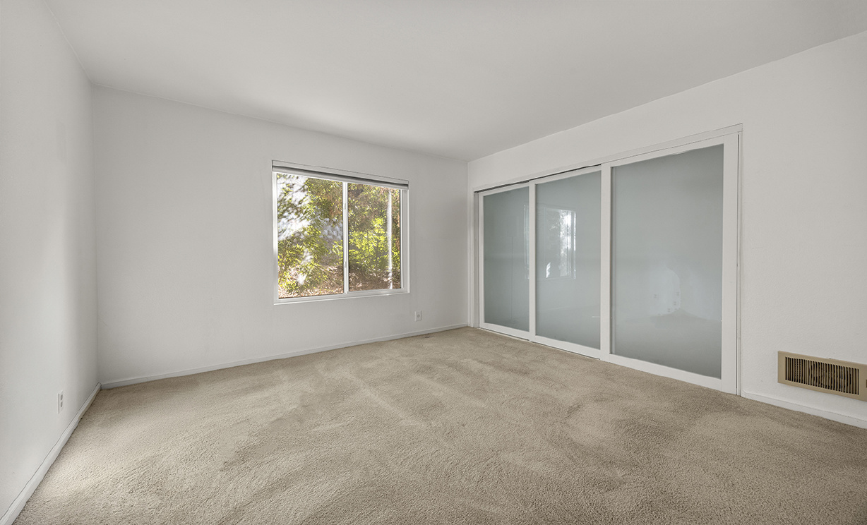1052 S Idaho St #19, La Habra CA: 