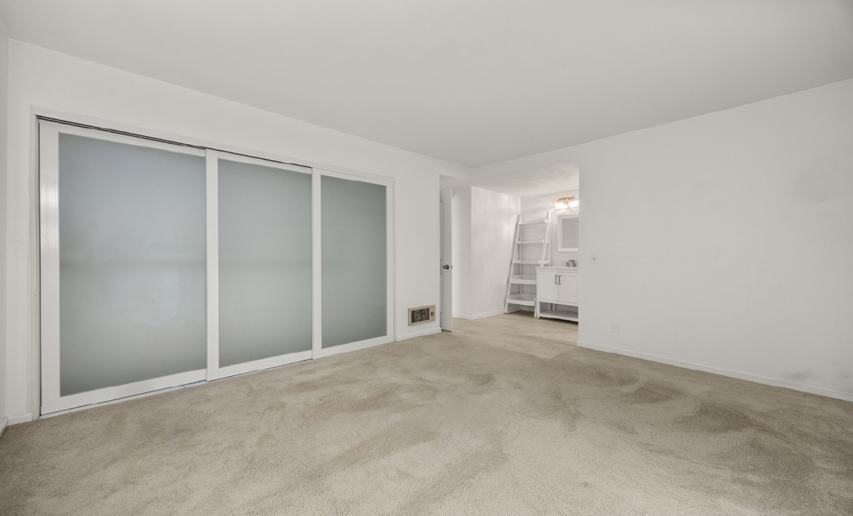 1052 S Idaho St #19, La Habra CA: 