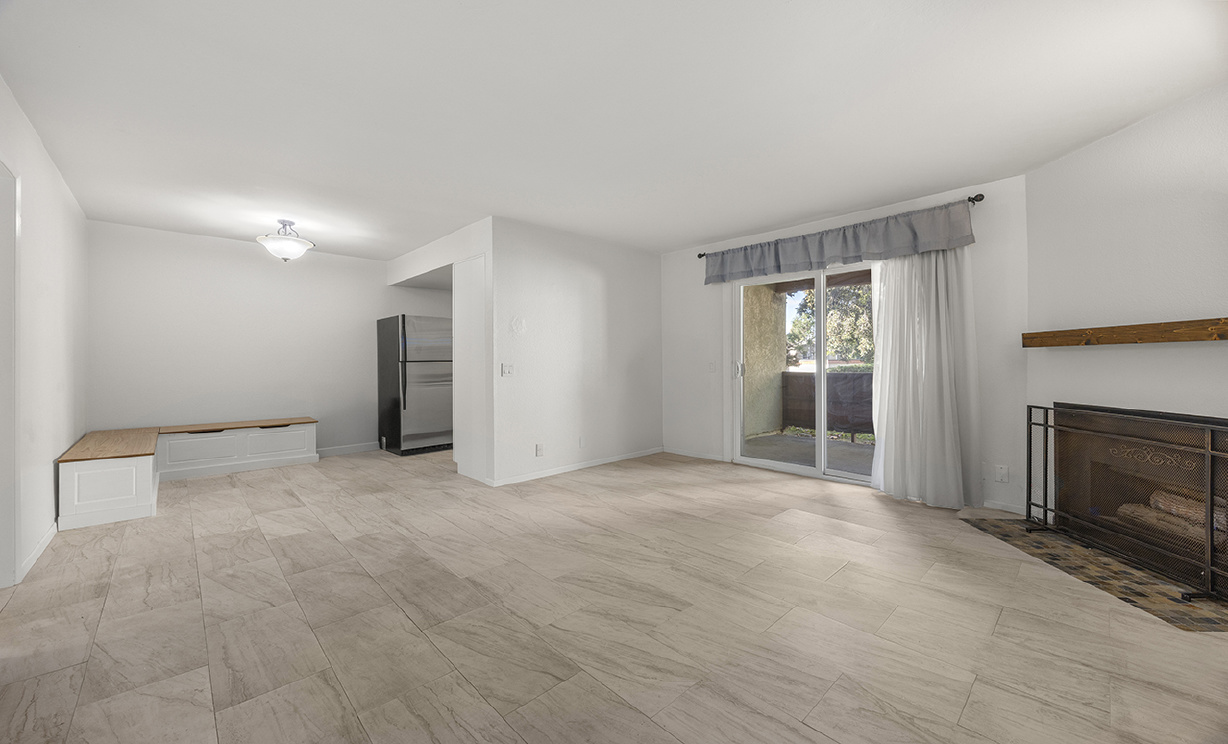 1052 S Idaho St #19, La Habra CA: 