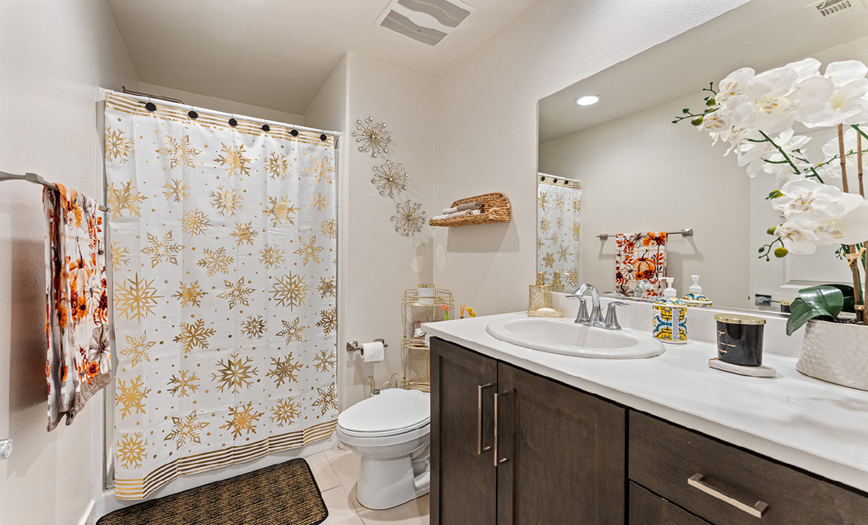 5252 Denali Court, Fontana CA: 