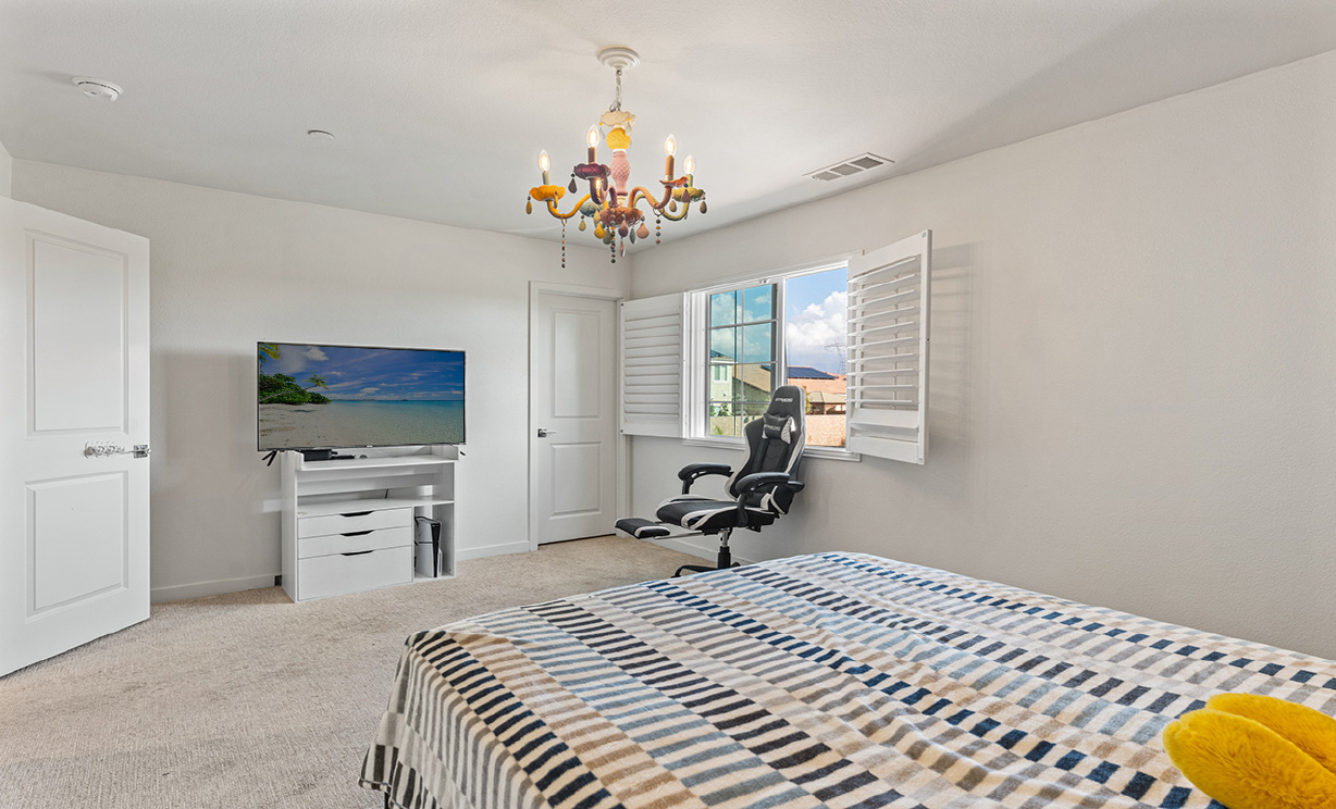 5252 Denali Court, Fontana CA: 