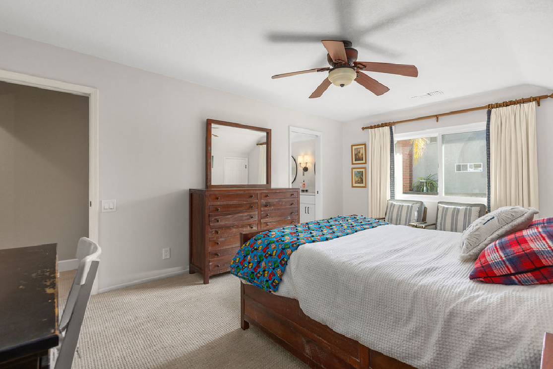 4374 Camphor Ave, Yorba Linda CA: 