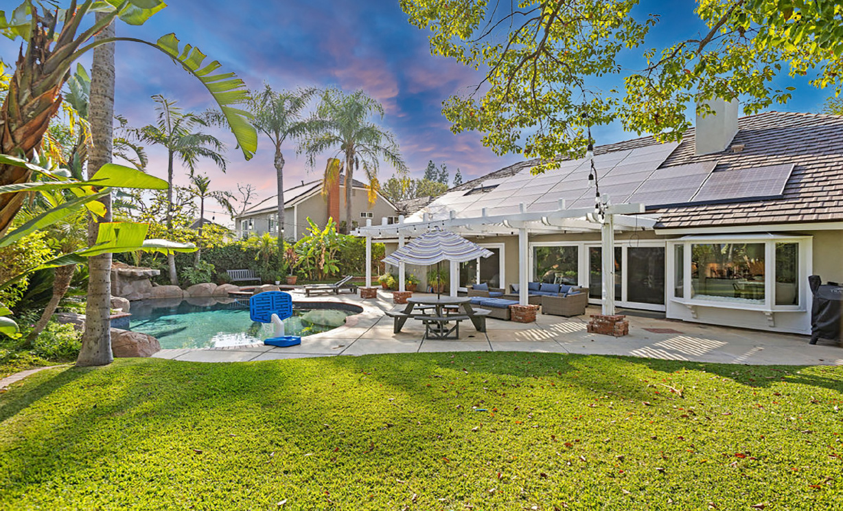 4374 Camphor Ave, Yorba Linda CA: 