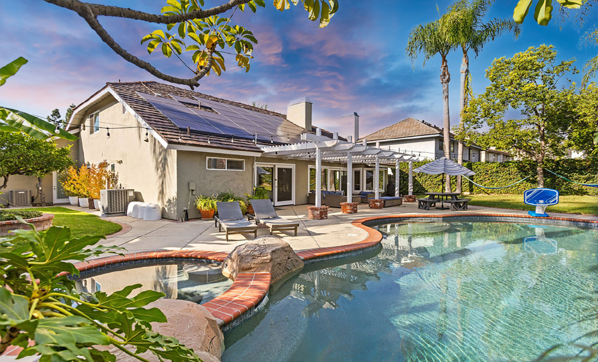 4374 Camphor Ave, Yorba Linda CA: 