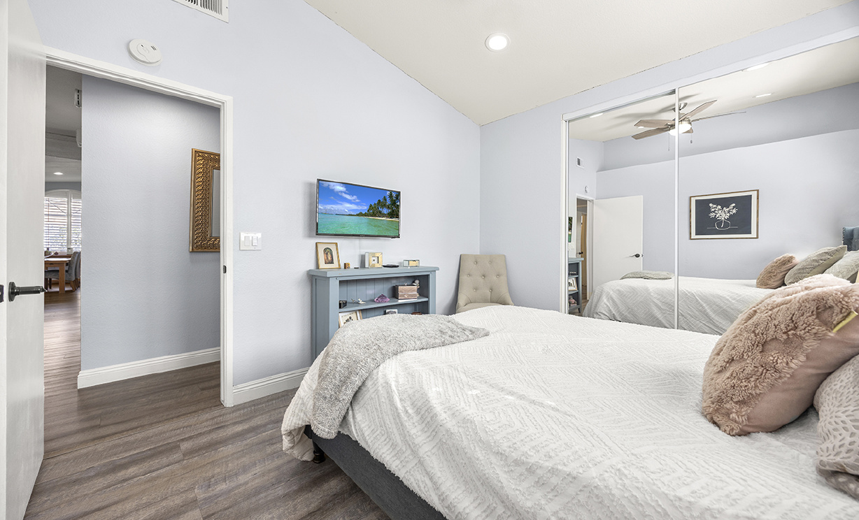 1124 N Sandalwood Avenue, Rialto CA: