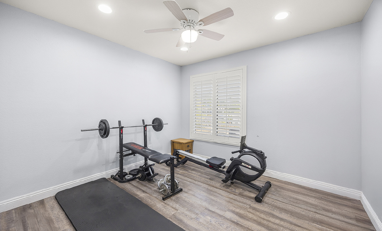 1124 N Sandalwood Avenue, Rialto CA: