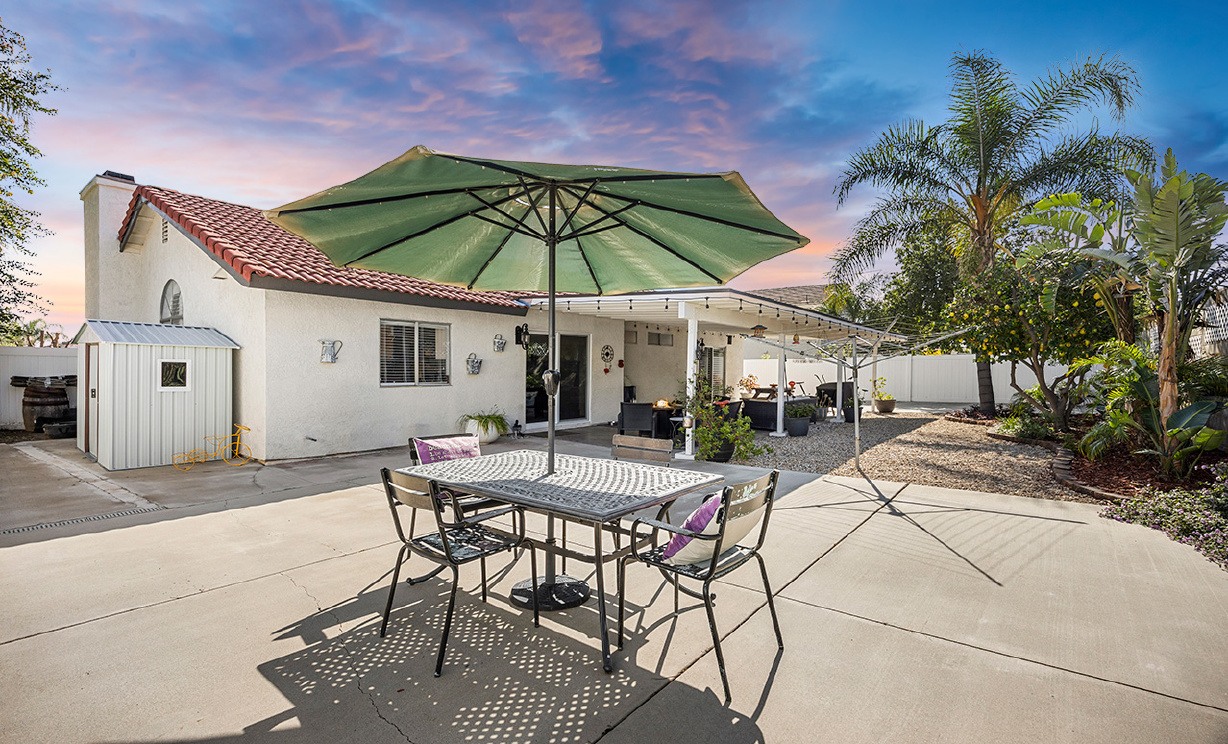 1124 N Sandalwood Avenue, Rialto CA: