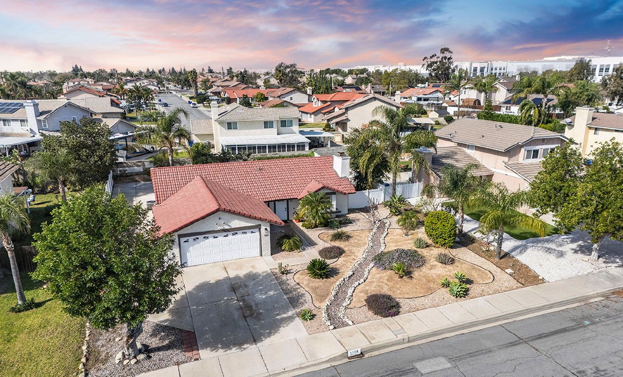 1124 N Sandalwood Avenue, Rialto CA: