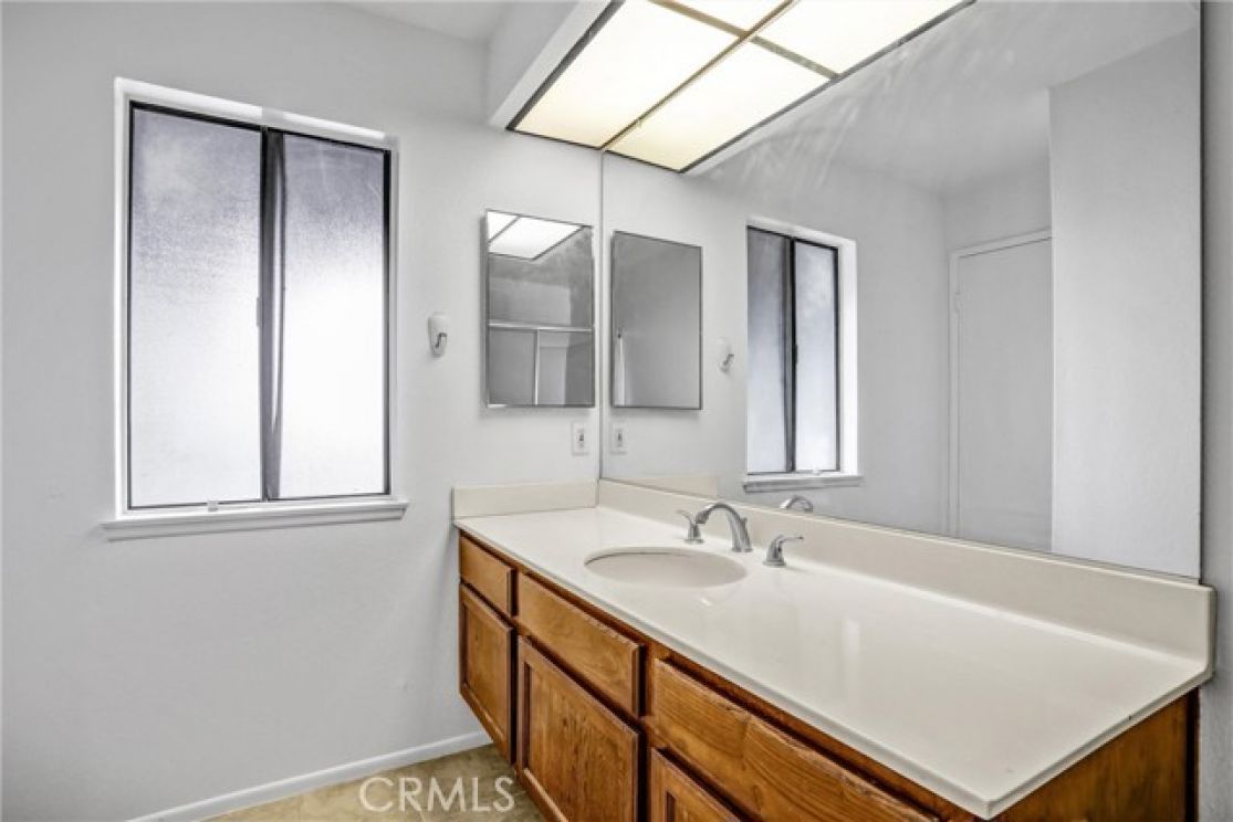 1110 Strawberry, Glendora CA: