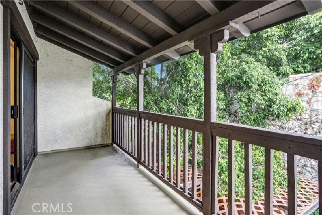 1110 Strawberry, Glendora CA: