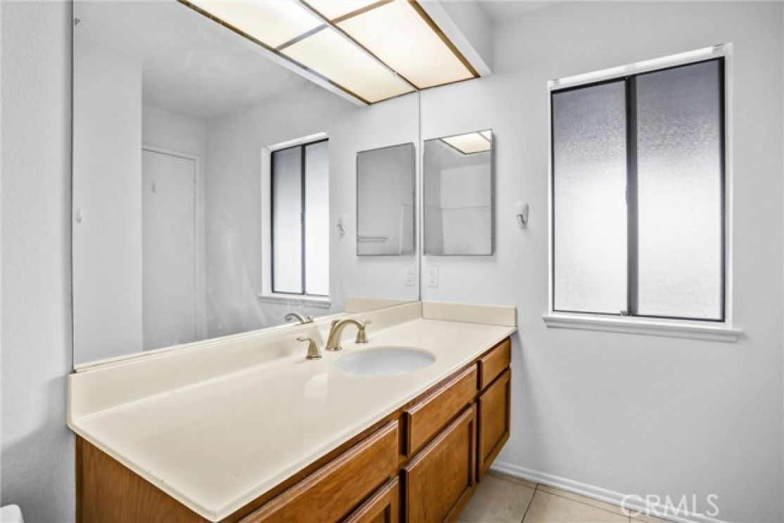 1110 Strawberry, Glendora CA: