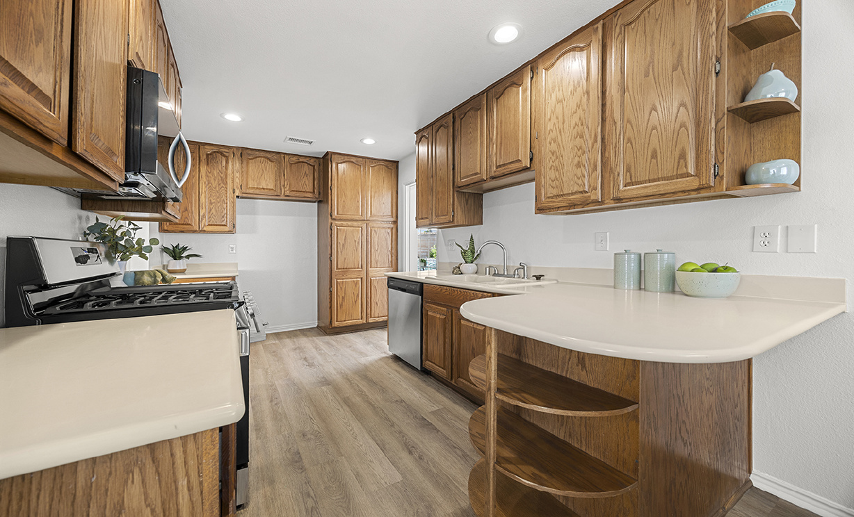 9964 La Mesa Court, Rancho Cucamonga CA: 