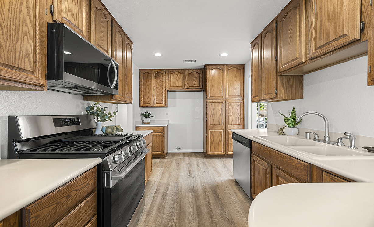 9964 La Mesa Court, Rancho Cucamonga CA: 