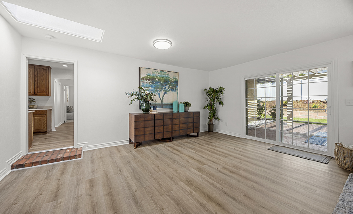 9964 La Mesa Court, Rancho Cucamonga CA: 