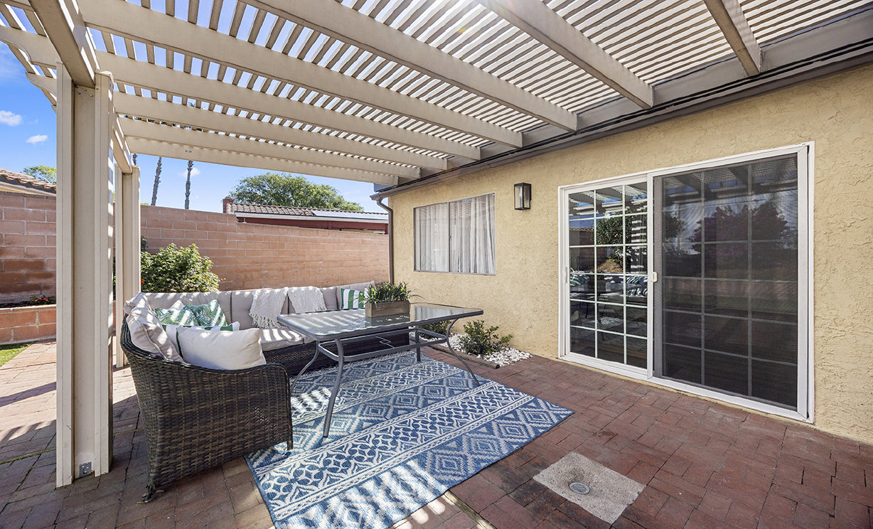 9964 La Mesa Court, Rancho Cucamonga CA: 