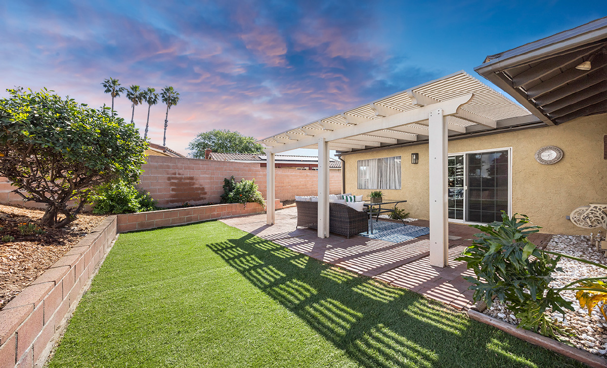 9964 La Mesa Court, Rancho Cucamonga CA: 