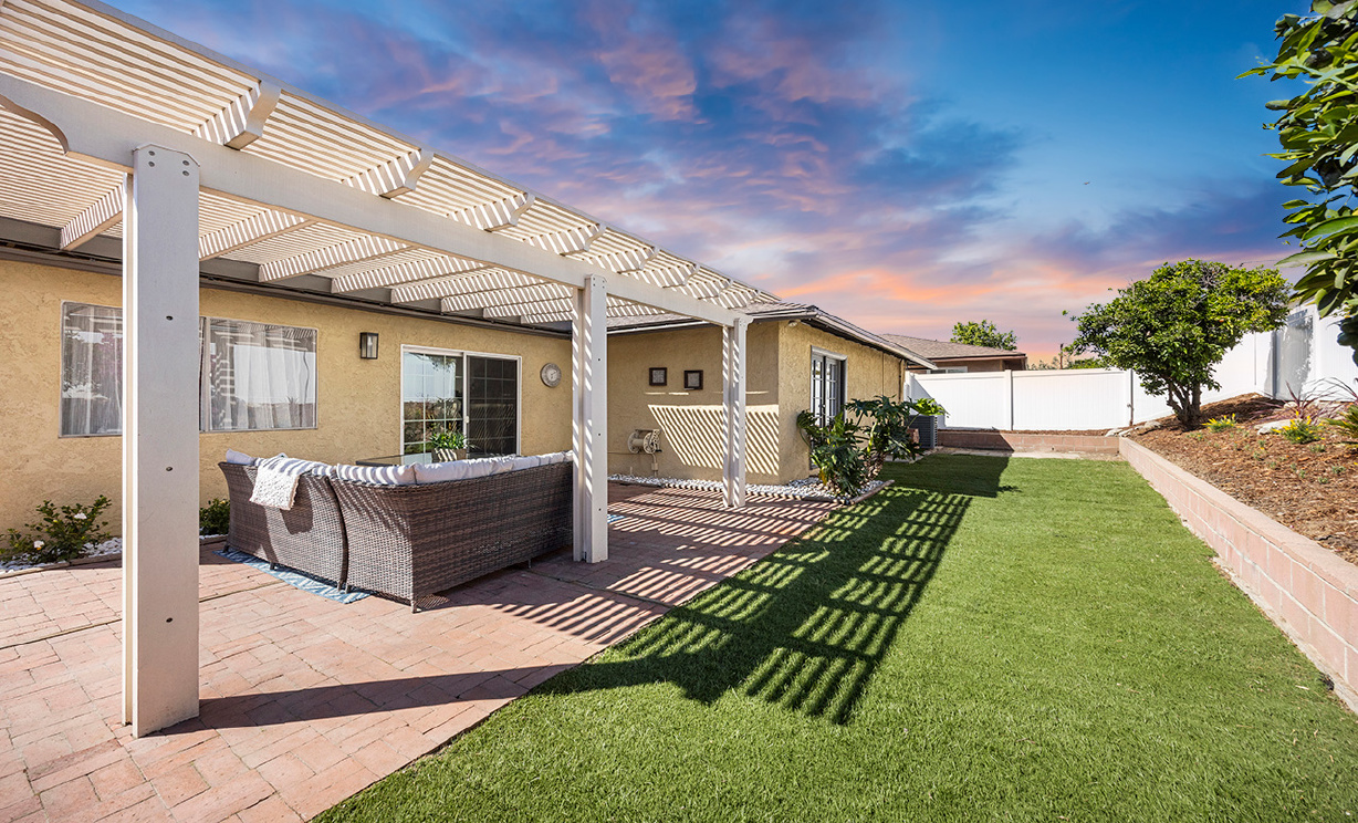 9964 La Mesa Court, Rancho Cucamonga CA: 