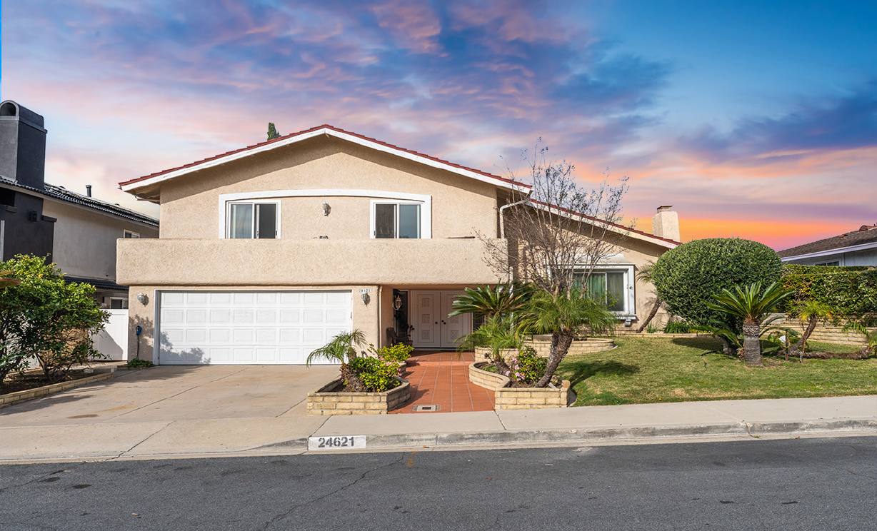24621 Artemia Ave, Mission Viejo CA: 