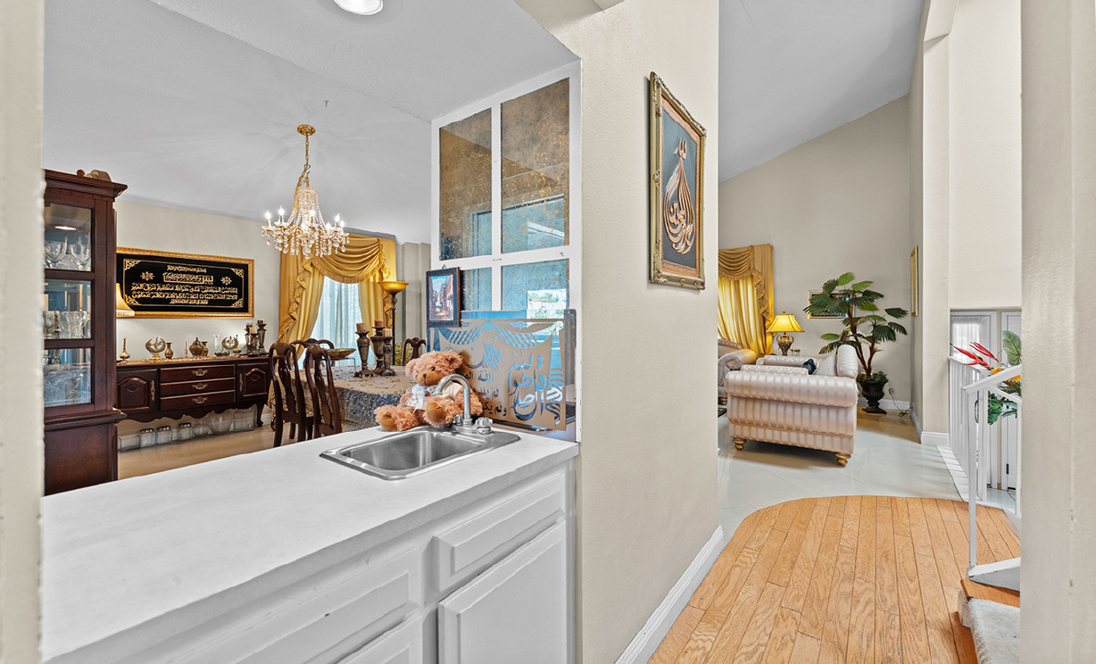 24621 Artemia Ave, Mission Viejo CA: 