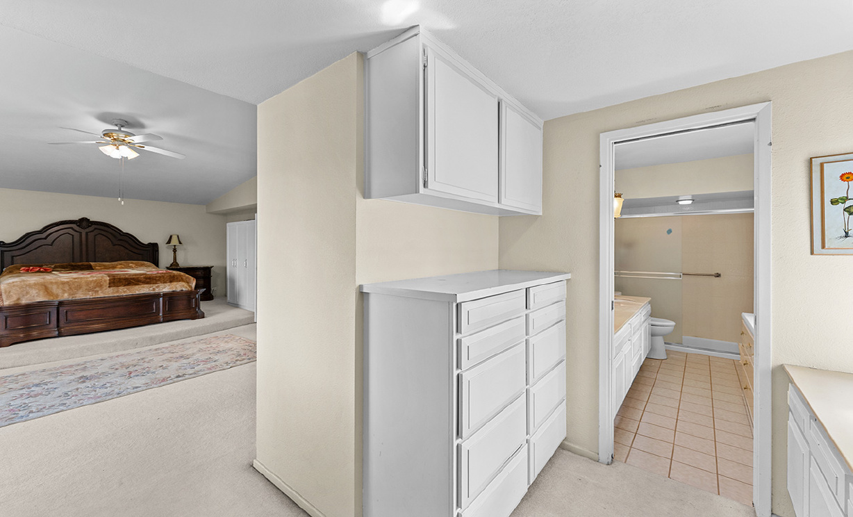 24621 Artemia Ave, Mission Viejo CA: 