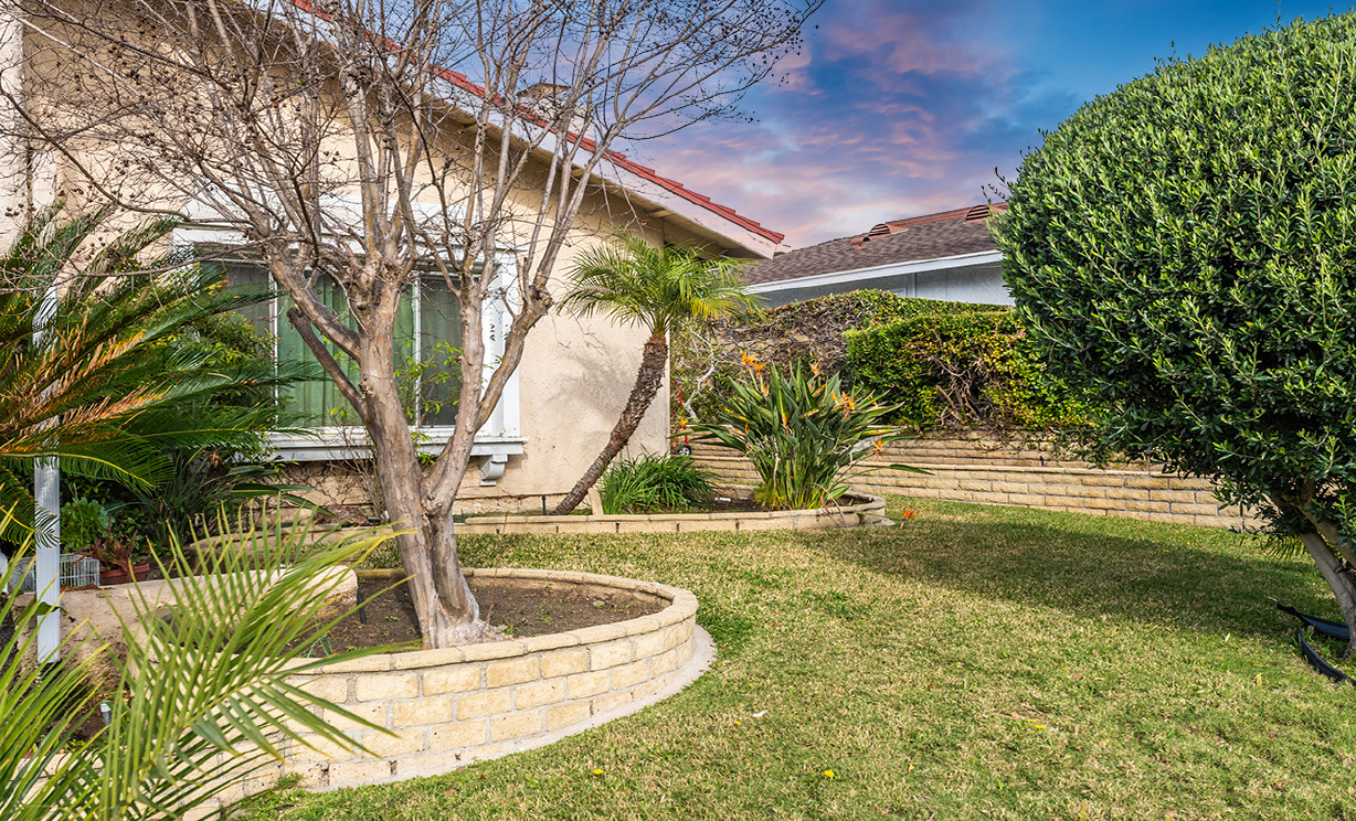 24621 Artemia Ave, Mission Viejo CA: 