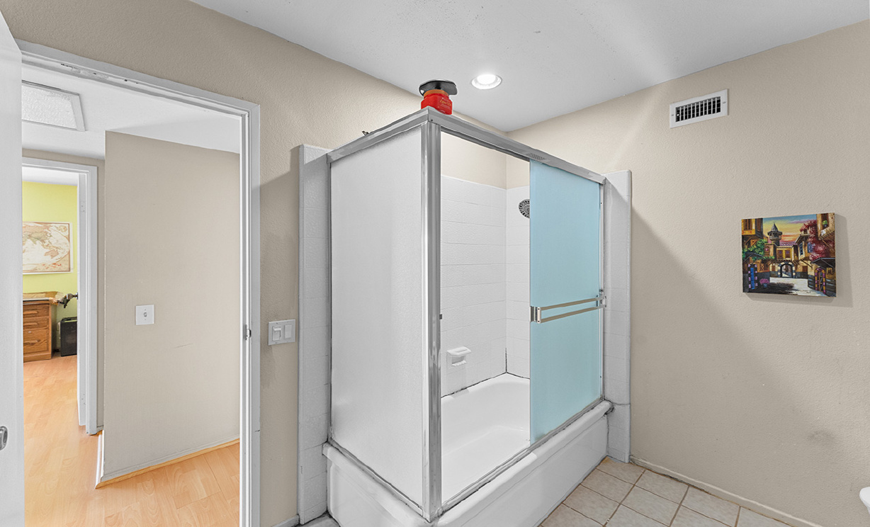 24621 Artemia Ave, Mission Viejo CA: 