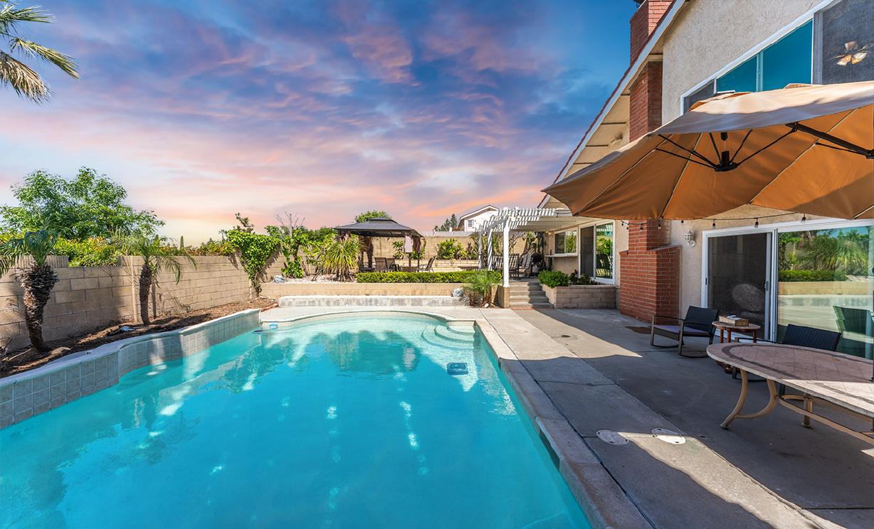 24621 Artemia Ave, Mission Viejo CA: 