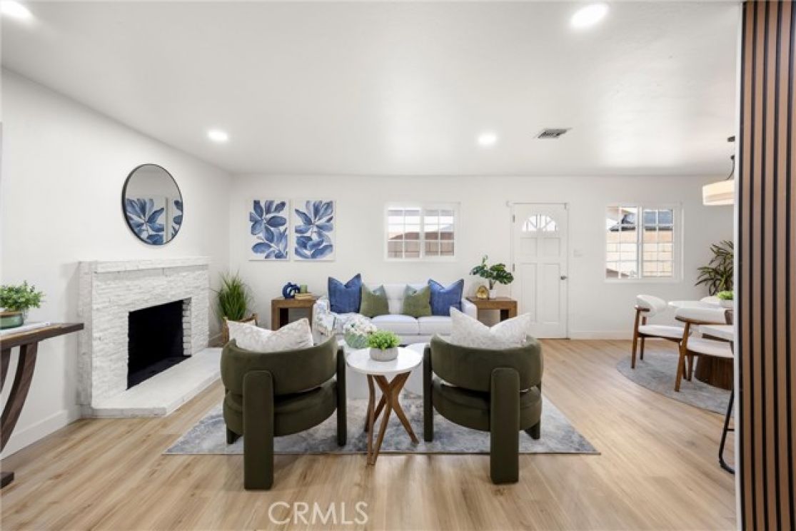 626 S Corta, Santa Ana CA: 