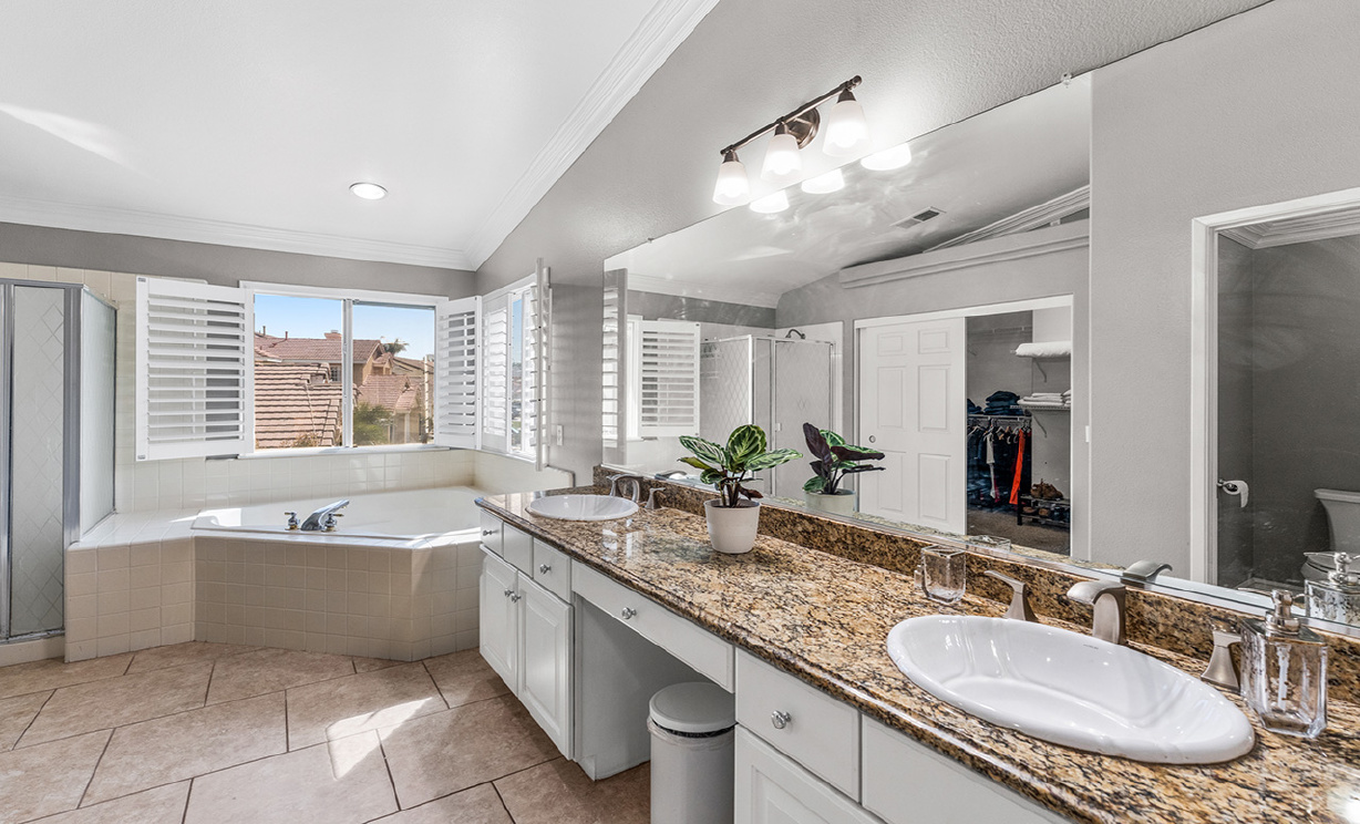 2843 S Buena Vista, Corona CA: 