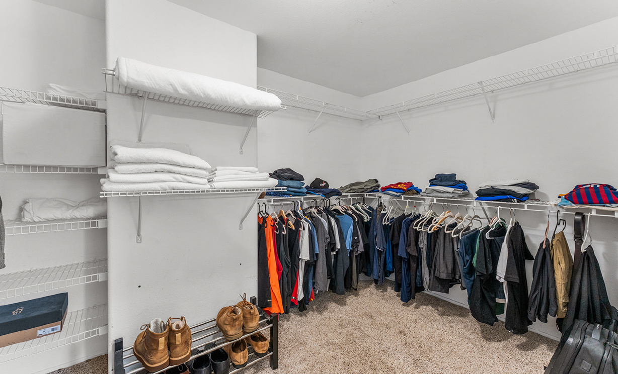 2843 S Buena Vista, Corona CA: 