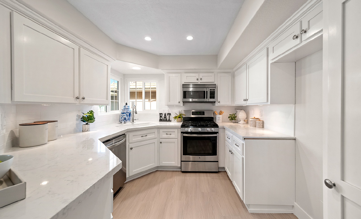 411 S Rosemary Ln, Anaheim Hills CA: 