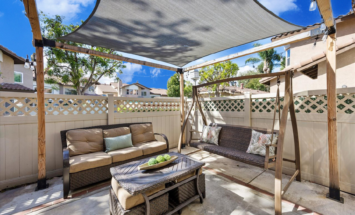 13077 Via Salvia, Riverside CA: