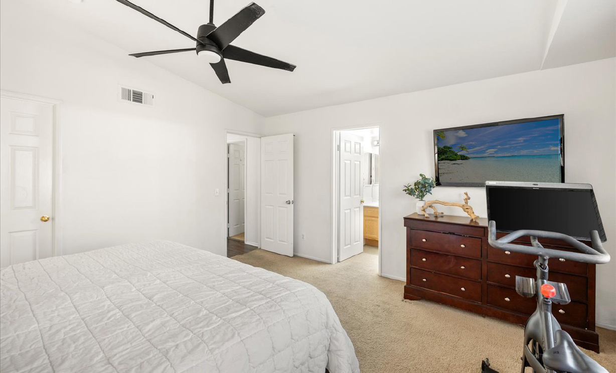 13077 Via Salvia, Riverside CA: