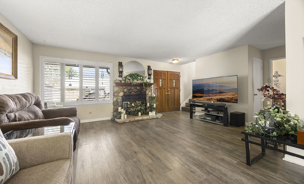 9766 El Paseo, Rancho Cucamonga CA:
