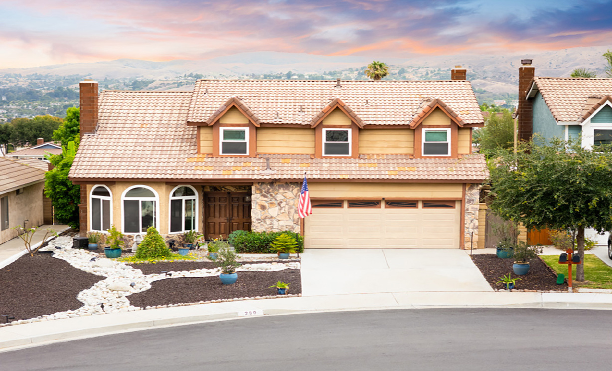 280 S Brookside Court, Anaheim Hills CA: