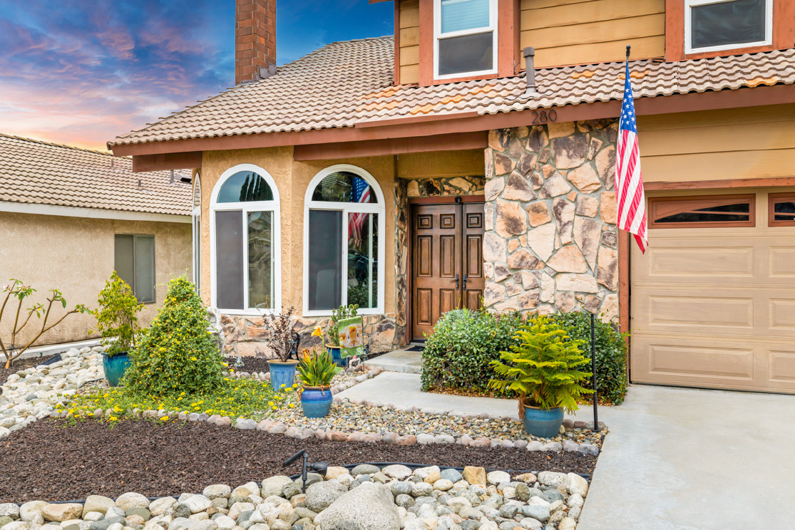 280 S Brookside Court, Anaheim Hills CA: