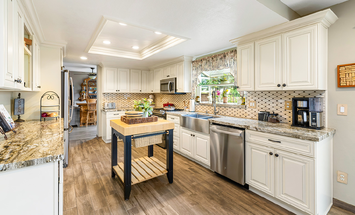 280 S Brookside Court, Anaheim Hills CA: