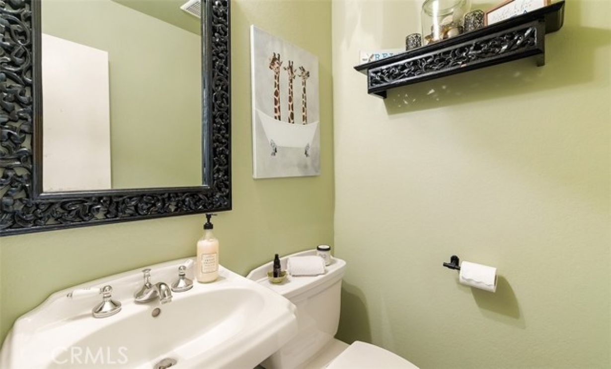 280 S Brookside Court, Anaheim Hills CA: 