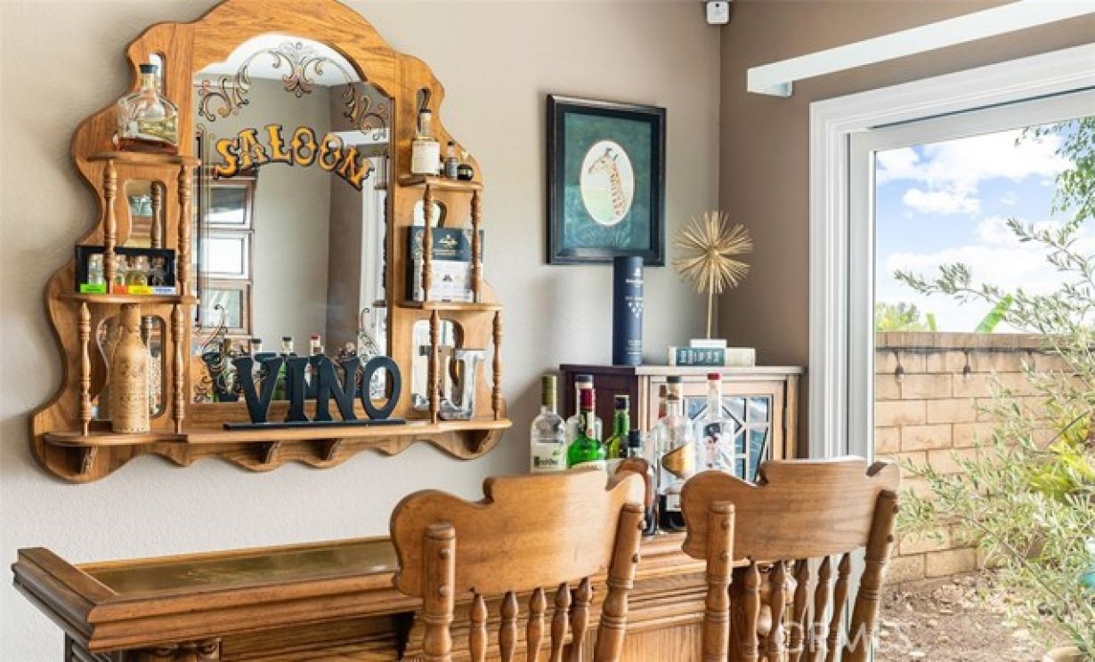 280 S Brookside Court, Anaheim Hills CA: 