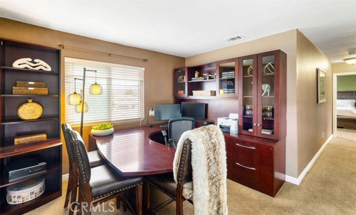 280 S Brookside Court, Anaheim Hills CA: 