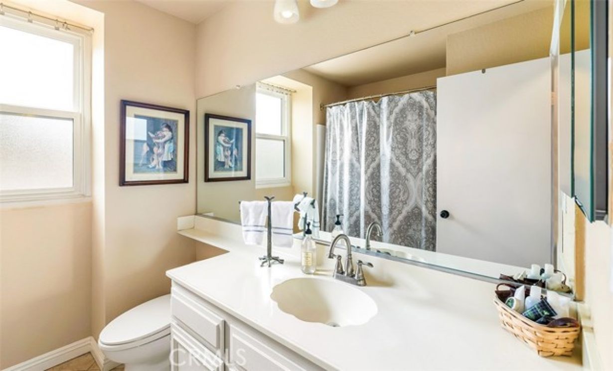280 S Brookside Court, Anaheim Hills CA: 