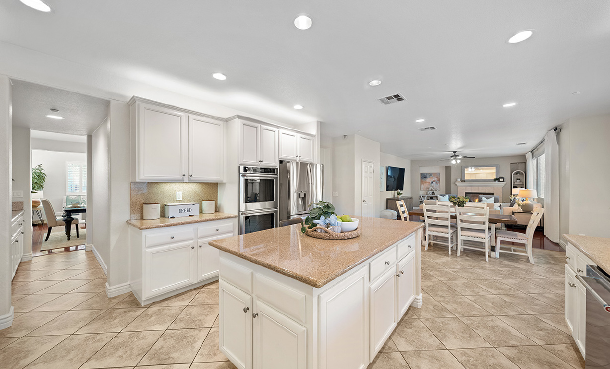 460 Bareback Ct, Norco CA: