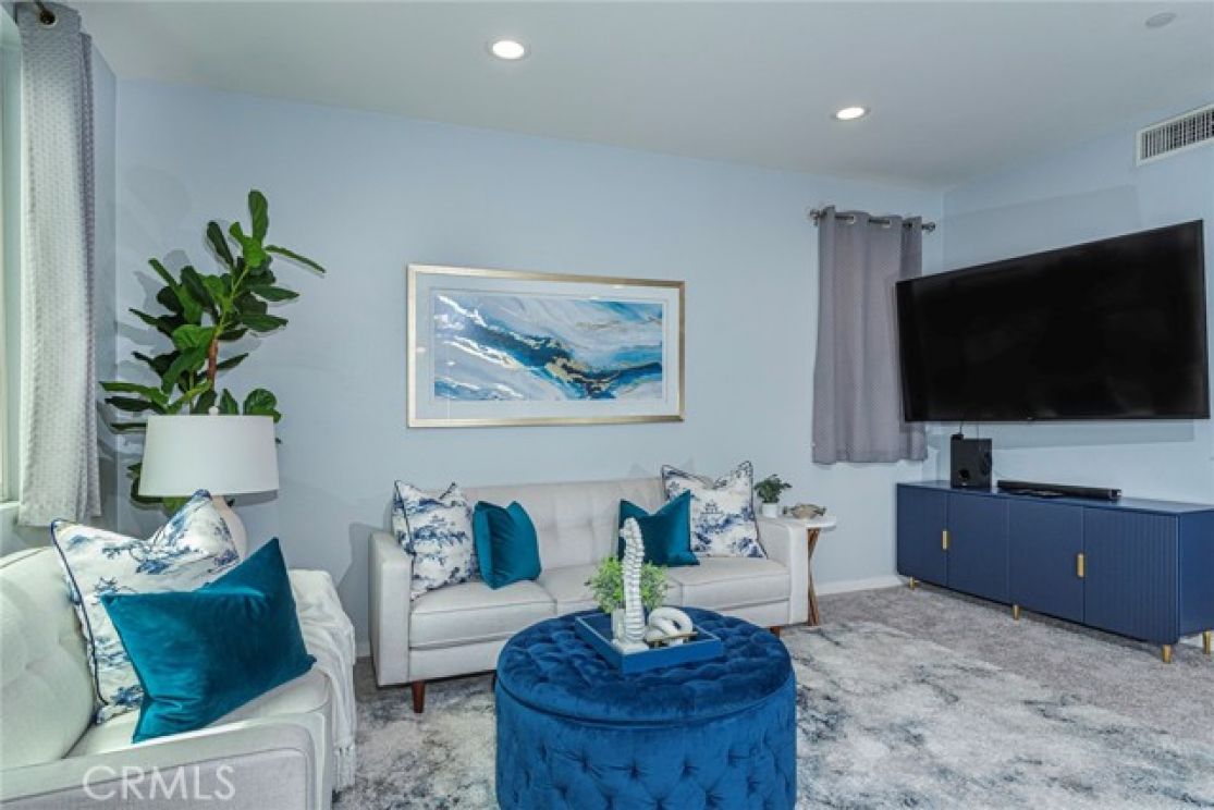 10251 Angel, Los Angeles CA: 