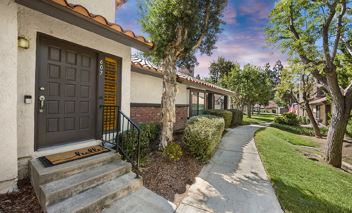607 Santa Cruz Ct, San Dimas CA: