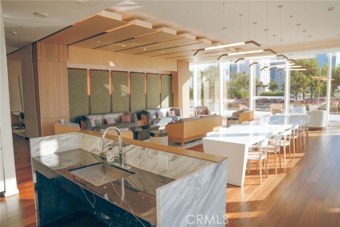 899 Francisco, Los Angeles CA:
