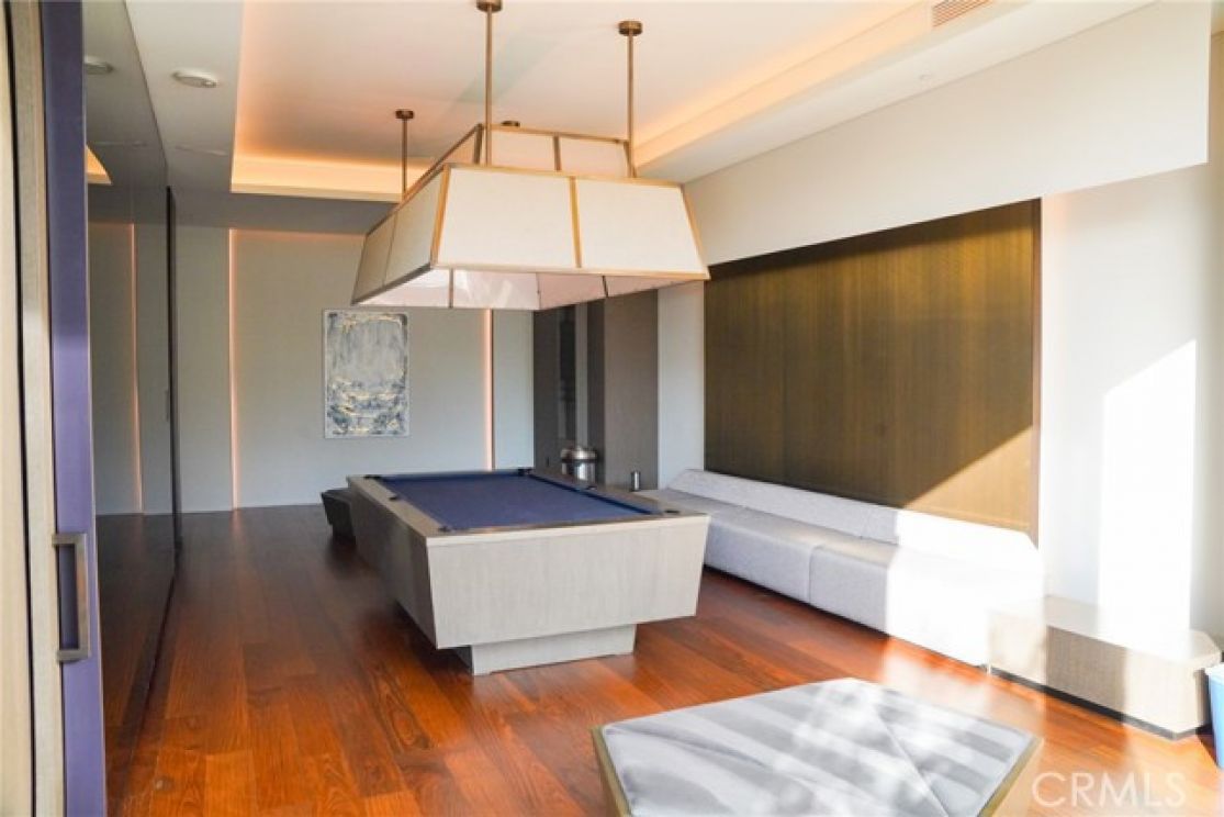 899 Francisco, Los Angeles CA: