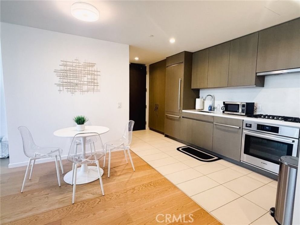 899 Francisco, Los Angeles CA: